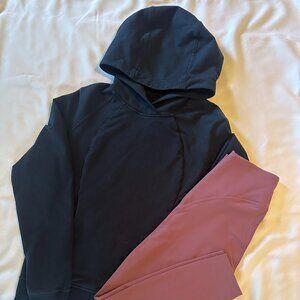 Iconic lululemon Scuba Pullover Hoodie, Navy Blue, Women' s 6 - Like New